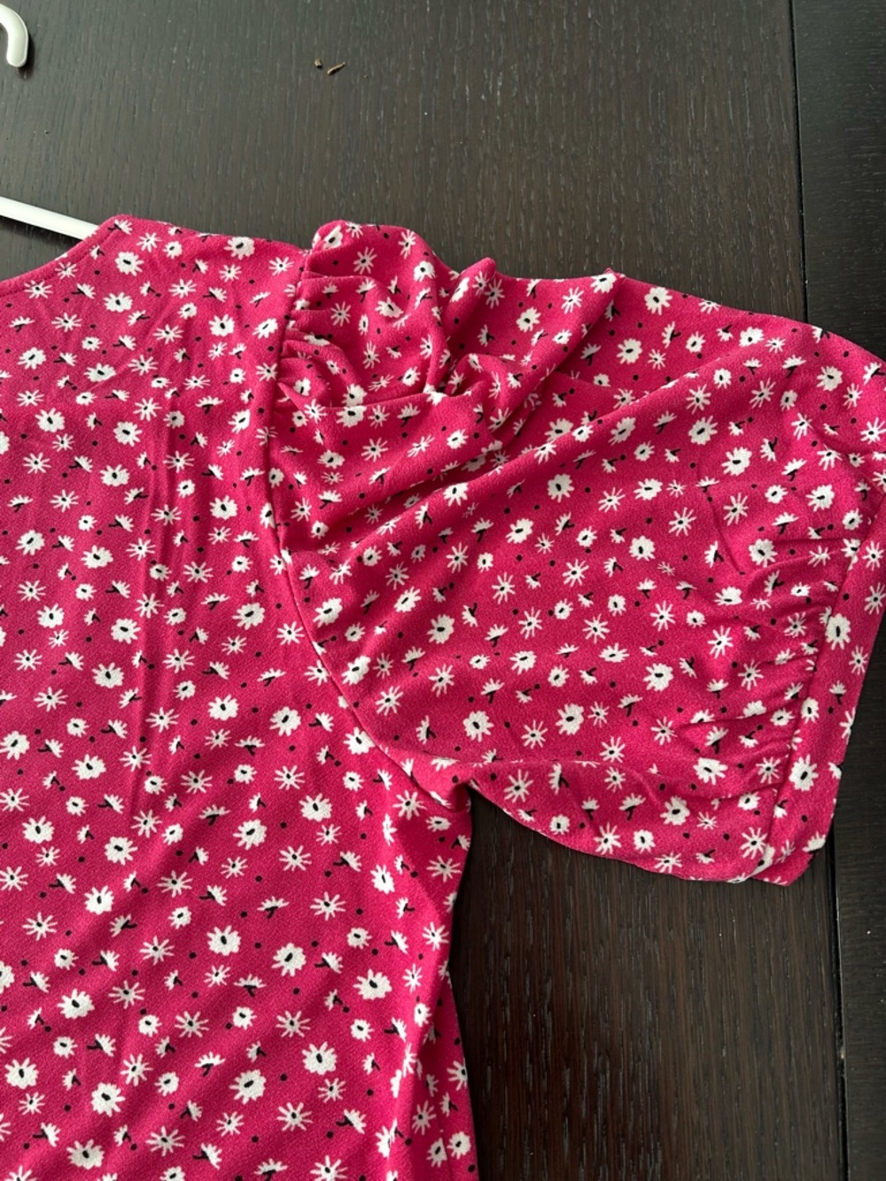 Cleo Square Neck All-Over Floral Puff-Sleeve Top in Berry Size L - Picture 8 of 10